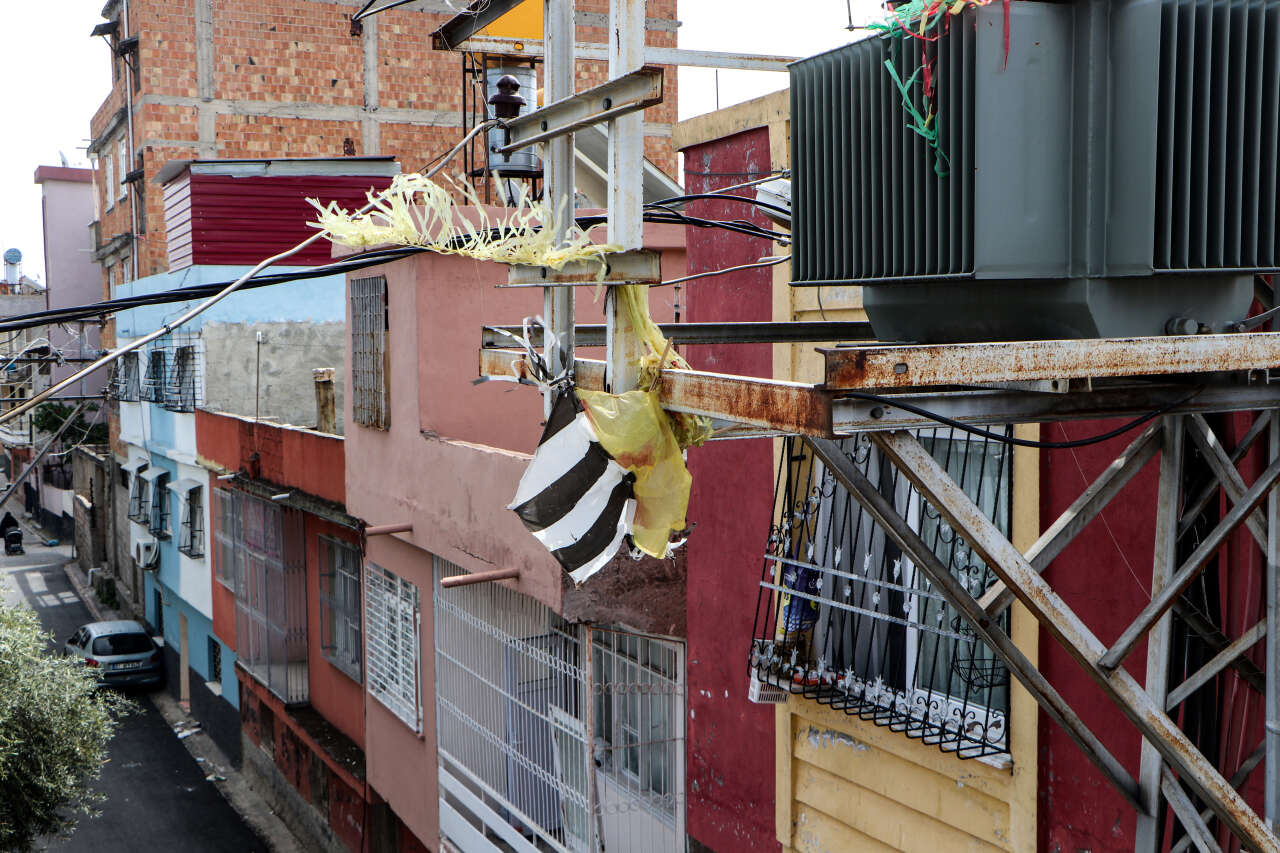 Uçurtma uçuran çocuk ölümden döndü 2